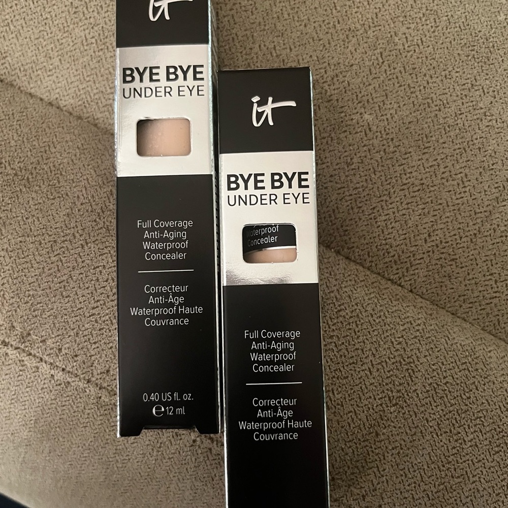 It Cosmetics bye bye concealer. 2 tubes! Shades are light and light nude